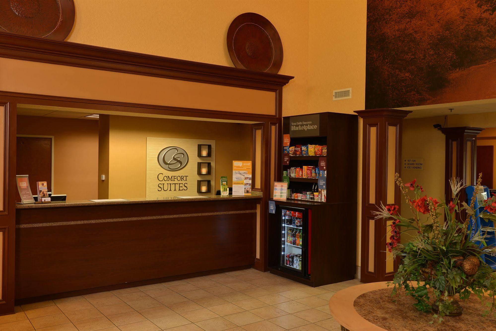 Comfort Suites Prestonsburg West Exterior foto